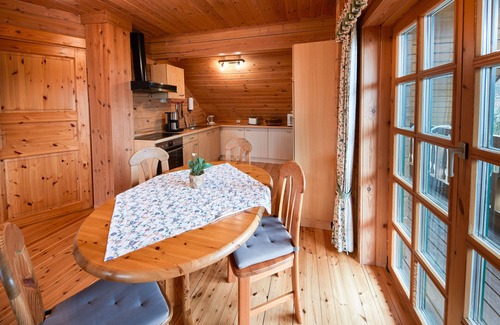 Fleckenberg Apartment | Apartment 'Carina' with Shared Terrace, Shared Garden and Wi-Fi