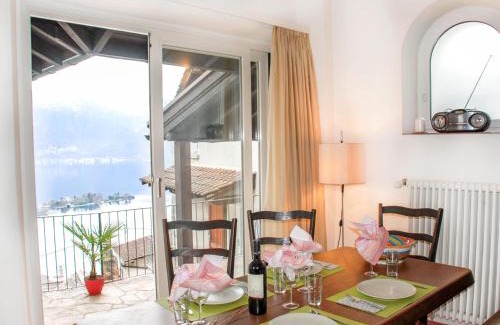 Ronco sopra Ascona Apartment | Apartment Casa Eduardo Apt-2 by Interhome