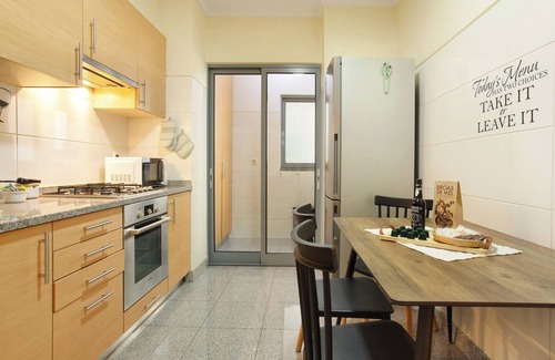 Santa Cruz Apartment | Apartment 'Casa Da Vila' with Sea View, Balcony and Wi-Fi