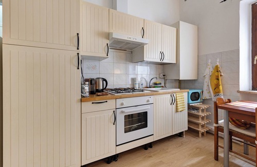 Est Apartment | Apartment 'Casa de Julieta' with Wi-Fi and Air Conditioning
