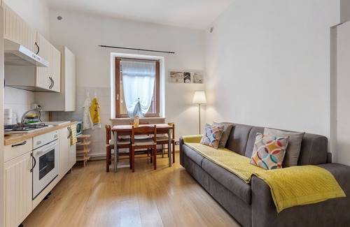 Est Apartment | Apartment 'Casa de Julieta' with Wi-Fi and Air Conditioning