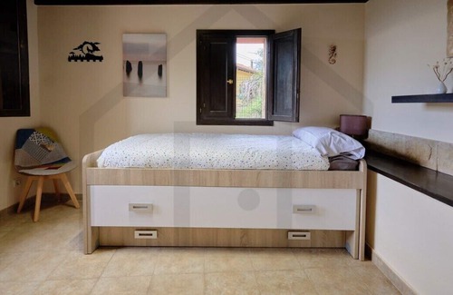Lugo de Llanera Apartment | Apartment Casa Paisán - mountain view
