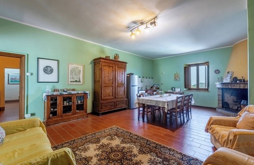Radicondoli Apartment | Apartment 'Casa In Antico Casolare' with Mountain View, Shared Pool and Wi-Fi