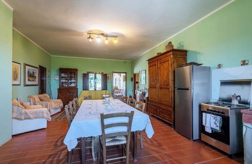 Radicondoli Apartment | Apartment 'Casa In Antico Casolare' with Mountain View, Shared Pool and Wi-Fi