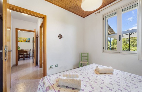 Buggerru Apartment | Apartment 'Casa Madre Terra' with Mountain View, Wi-Fi and Air Conditioning