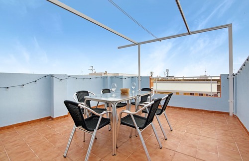 Chilches Apartment | Apartment 'Casa Pera' with Private Terrace and Wi-Fi