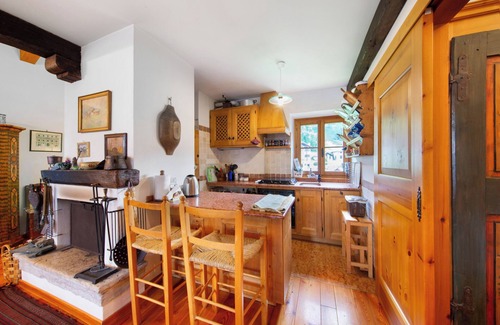 Vodo Cadore Apartment | Apartment 'Casa San Giovanni 1 A Vinigo' with Mountain View, Private Terrace and Wi-Fi