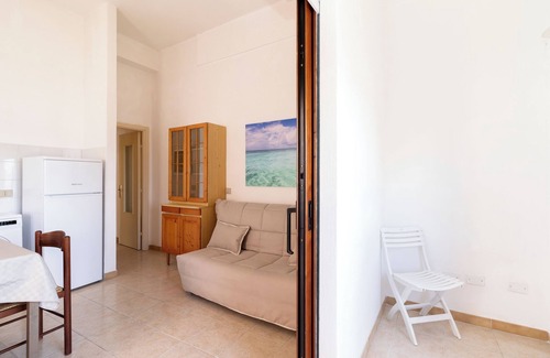 Trinita d'Agultu e Vignola Apartment | Apartment "Casa Spiaggia Molo 1" on Isola Rossa with Sea view & Balcony