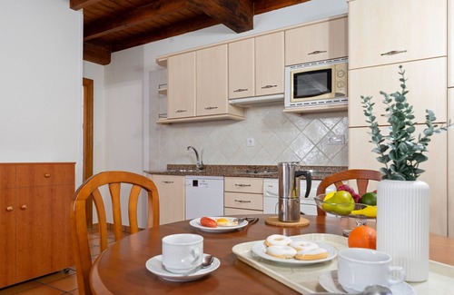 Bustio Apartment | Apartment 'Castañeu' with Wi-Fi