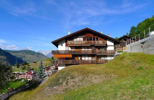 Graechen Apartment | Apartment Castello by Interhome