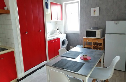 Kerroch Apartment | Apartment center Larmor-Plage and 100 m from the beaches