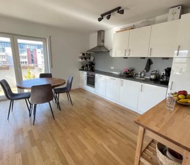 Bockenheim Apartment | Apartment centrally located walking distance to fair messe