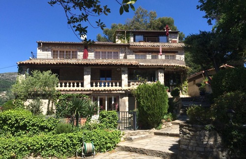 Vence Apartment | Apartment Chêne by Interhome