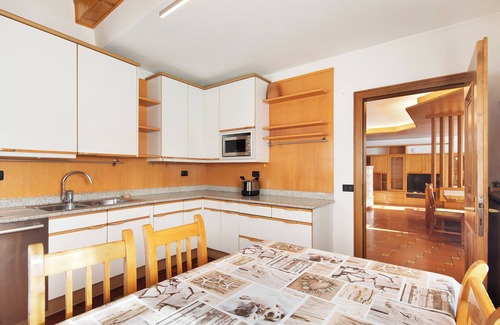San Rocco Apartment | Apartment "Chalet Gaste Big Family" with Mountain View and Wi-Fi