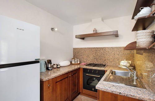 Garlenda Apartment | Apartment 'Chalet Salvia' with Mountain View, Shared Pool & Wi-Fi