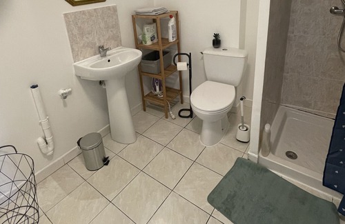 Valros Apartment | Apartment 'Charmant Appartement' with Wi-Fi