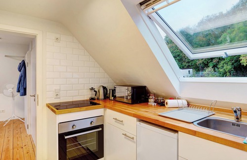 Buckenberg Apartment | Apartment 'Charmante Dachgeschosswohnung' with Wi-Fi