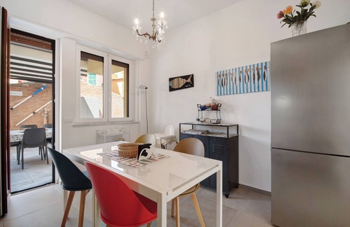 Sestri Levante Apartment | Apartment 'Charming Home' with Private Terrace, Wi-Fi and Air Conditioning