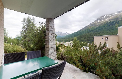 Sankt Moritz-Bad Apartment | Apartment Chavallera 36 - 2.5-Room Apartment Near the Ski Slope in St. Moritz
