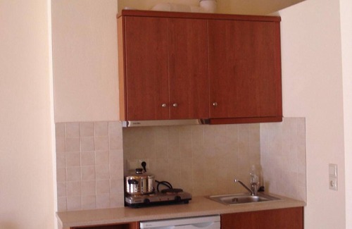 Foinikounta Apartment | Apartment 'Chroma' with Sea View, Wi-Fi and Air Conditioning