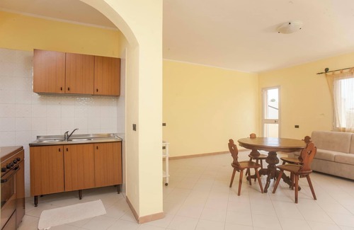 Villa San Pietro House | Apartment "Cindy" with Mountain View, Wi-Fi, A/C, Balcony, Terrace & Garden
