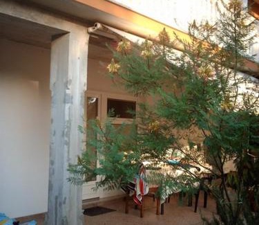 Basanija House | Apartment Cirila