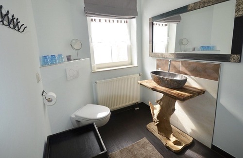 Mühlhausen Apartment | Apartment "City-Apartments Fewo Kapstadt" with Pool, Garden & Wi-Fi