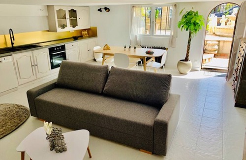 Le Bois de Gaumont Apartment | Apartment close to Paris, Disneyland and Vallée Village.