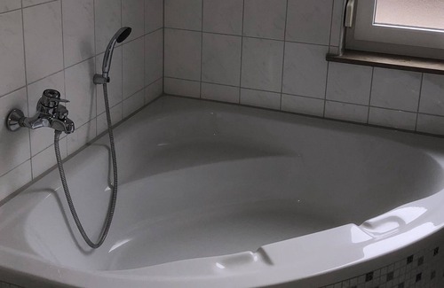 Reutlingen Apartment | Apartment-Classic-Ensuite with Bath-City view