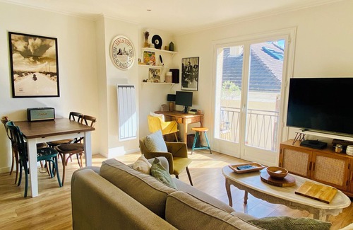 Neuilly-Plaisance Apartment | Apartment close to Paris and Disneyland, with large terrace