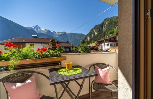 Hoarberg Apartment | Apartment close to ski resort Mayrhofen