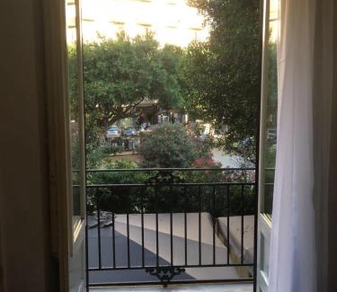 Ruggero Settimo Apartment | Apartment Co
