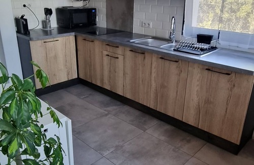 Gujan-Mestras Apartment | Apartment-Comfort-Ensuite with Bath-Terrace-Meublée de tourisme