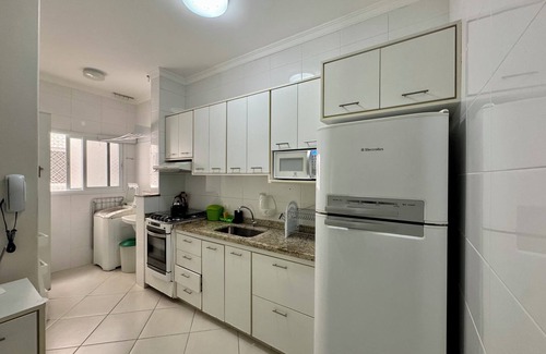 Praia Grande Apartment | APARTMENT COMPLETE WITH AIR CONDITIONING AND WI-FI - PRÓX. TO THE SEA