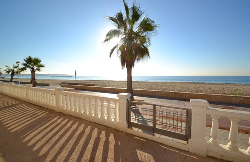 Vilafortuny Apartment | Apartment Costa dorada, Cambrils (Salou side) sea view, direct beach access