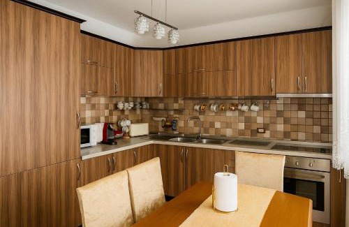 Tirana Apartment | Apartment Crystal Comfort Stylish Spotless