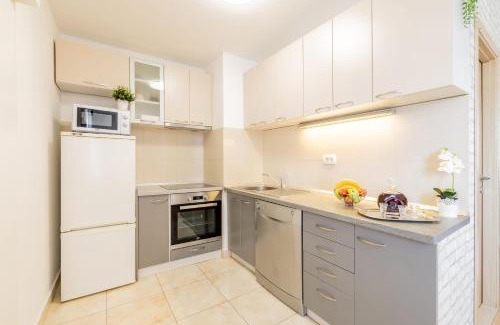 Split Apartment | Apartment Cvita