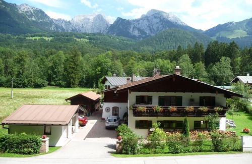 Schoenau am Koenigssee Condo | Apartment * (DTV Kassification) with a large sunny balcony u. wonderful mountain view