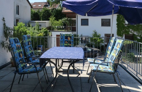 Dingelsdorf Apartment | Apartment 'D1, 75qm' with Private Terrace, Shared Garden and Wi-Fi