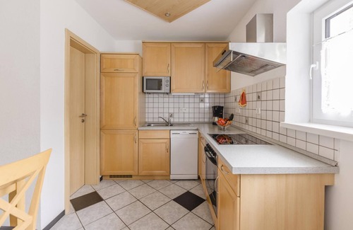 Schmallenberg Apartment | Apartment 'Dachsbau' with Private Terrace, Shared Garden and Wi-Fi