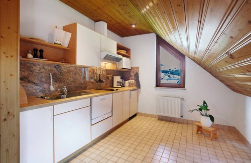 Bernau Apartment | Apartment 'Ferienwohnung Fichte' with Mountain View, Balcony and Wi-Fi
