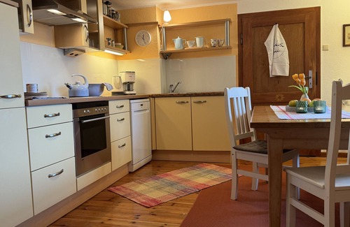 Schoenau am Koenigssee Apartment | Apartment Dahoam, 1-2 persons, 65 sqm, tiled stove, eat-in kitchen