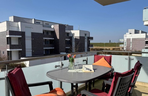 Wurster Nordseekuste Apartment | Apartment "de Roggenbloom", 200 m to the sea, max. 4 persons, swimming pool (neighboring house)