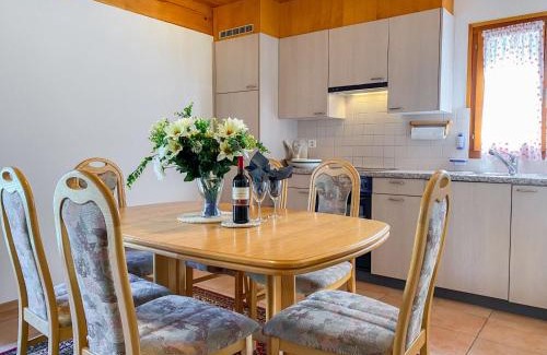 Augio Apartment | Apartment Della Posta Cervo Giardino by Interhome