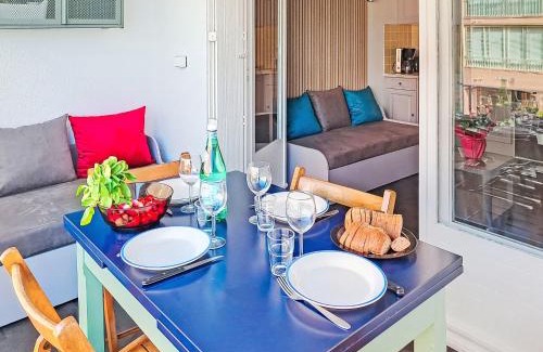 Six-Fours-les-Plages Apartment | Apartment Diamant bleu by Interhome