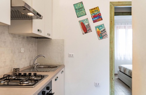 Villasimius Apartment | Apartment 'Dimora Frau' with Shared Pool, Wi-Fi and Air Conditioning