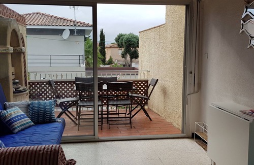 Le Grau-dʼAgde Apartment | Apartment direct access to the beach