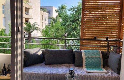 Frejus Apartment | Apartment 'Domaine Des Cigales' with Shared Pool, Wi-Fi and Air Conditioning