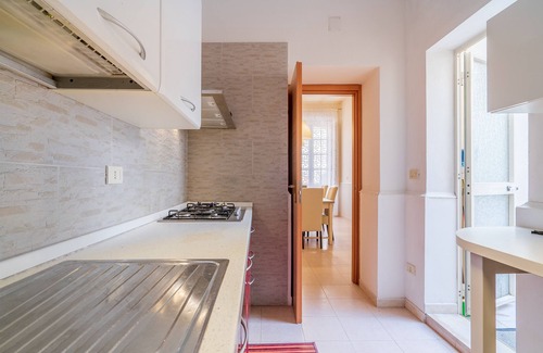 Santa Lucia Apartment | Apartment 'Domus La Terra' with Private Terrace and Wi-Fi