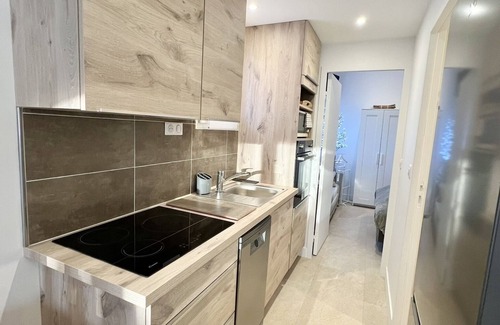 La Nartelle Apartment | Apartment du Levant 3-star 50m beach 1 bedroom private parking Bastide du Levant